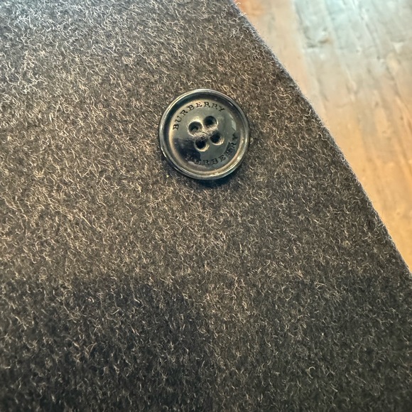 BURBERRY KIDS wool/cashmere size 4 - Picture 10 of 10